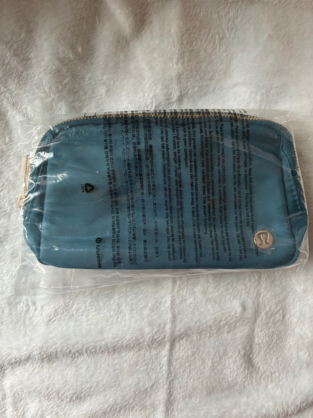 Lululemon Everywhere Belt Bag 1L - Teal - Striped Wordmark - Picture 2 of 3
